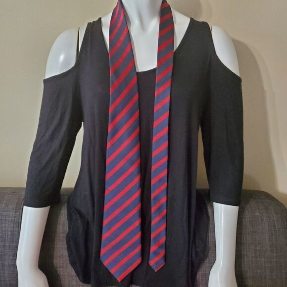Giorgio Armani Blue & Red Striped Silk Tie - Picture 3 of 5
